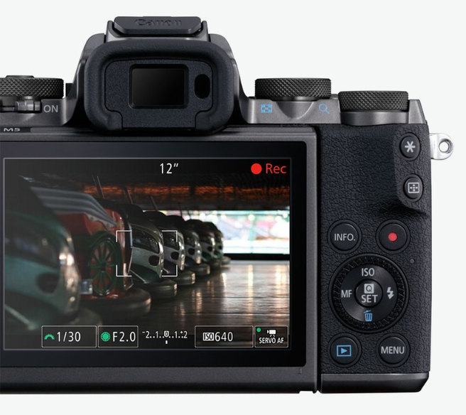พรีวิว Canon EOS M5 กล้องตัวเล็ก น้ำหนักเบาพกง่าย พาไปได้ทุกที่เซลฟี่สวย